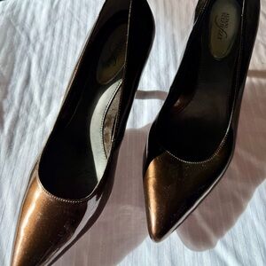 Elegant Brown Women's Heels